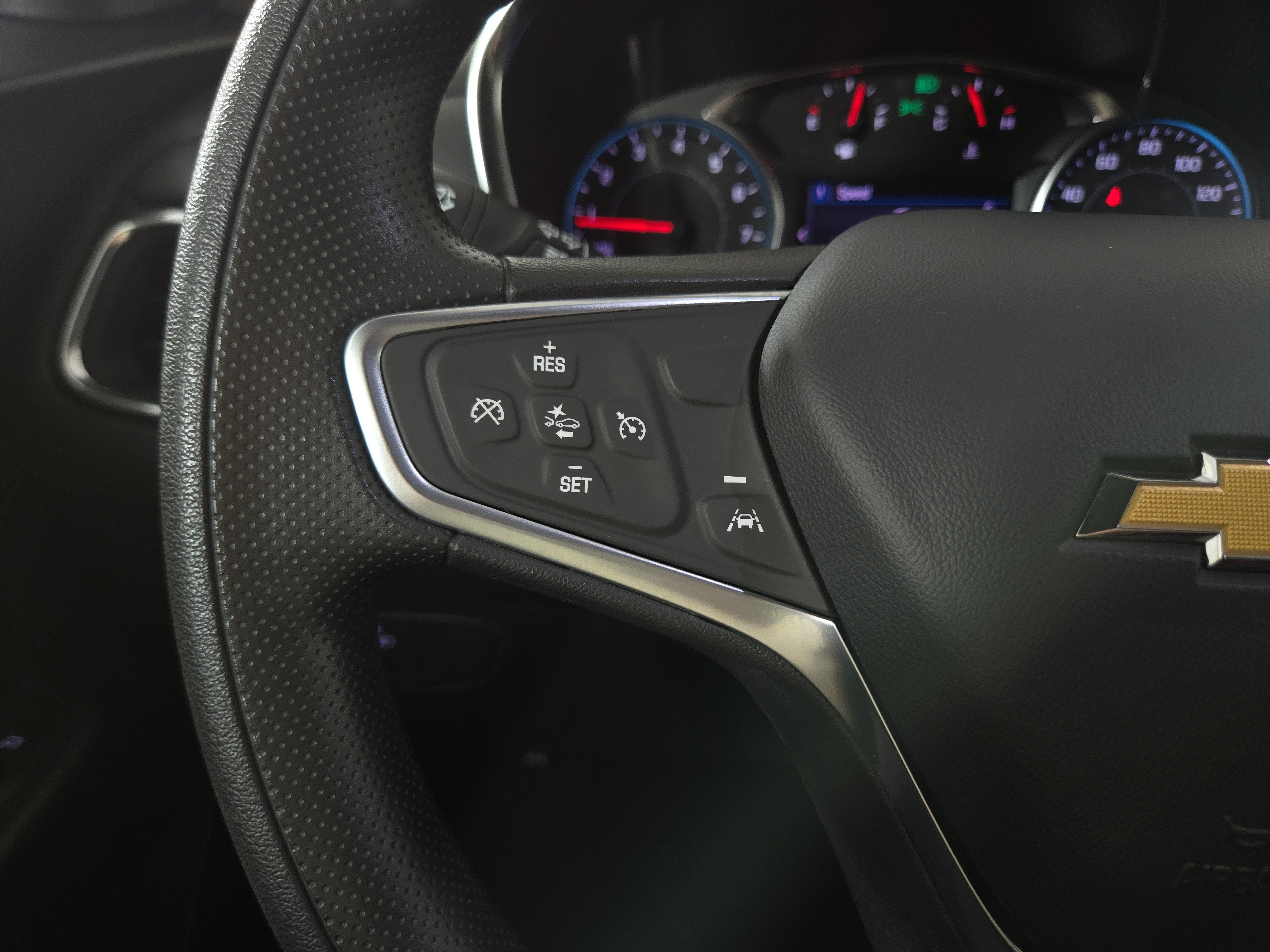 Used 2023 Chevrolet Equinox LT FWD image 15