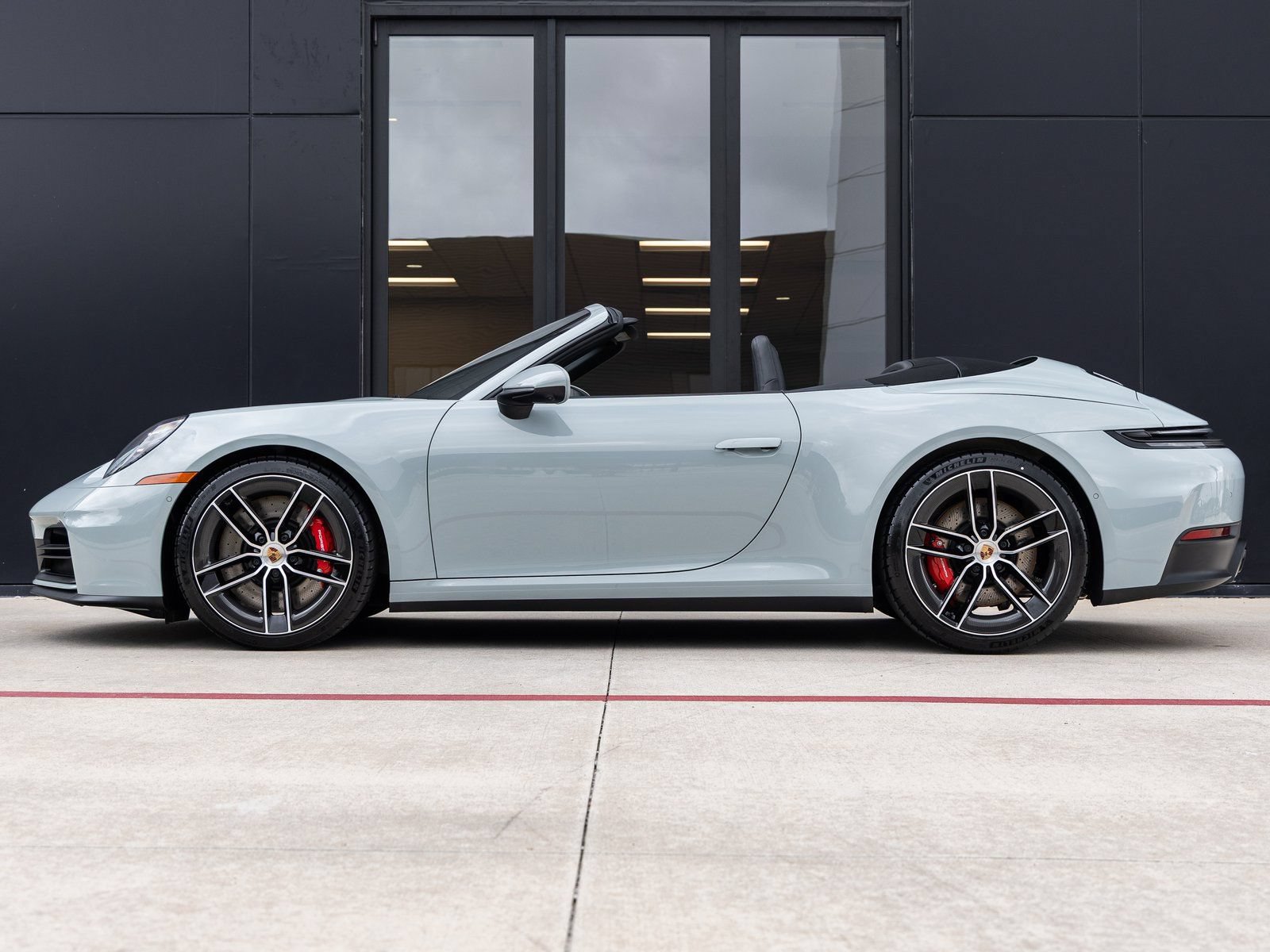Certified 2026 Porsche 911 Carrera 4S AWD/4WD image 2