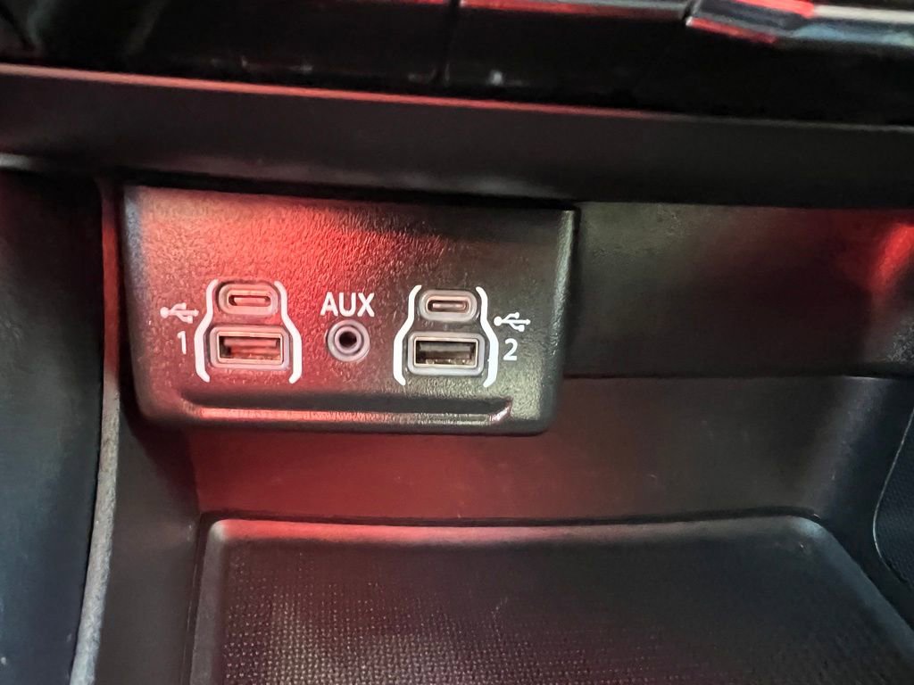 Used 2023 Dodge Durango GT image 27