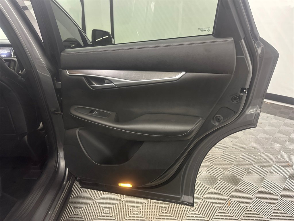 Used 2022 INFINITI QX50 Luxe image 17