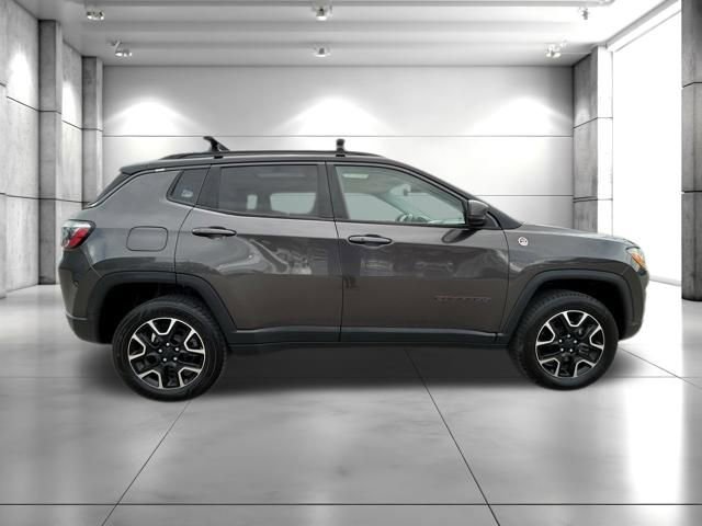 Used 2020 Jeep Compass Trailhawk w/ Safety & Security Group AWD/4WD image 9