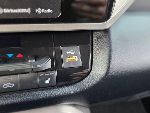 Used 2022 Toyota Tundra SR5 w/ SR5 Premium Package AWD/4WD image 30