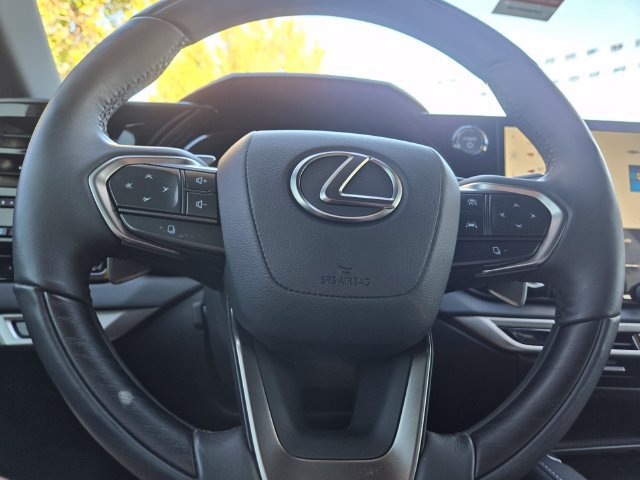 Used 2023 Lexus RX 350 w/ Cold Area Package AWD/4WD image 22