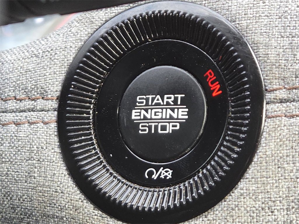 Used 2022 Jeep Compass Latitude image 30