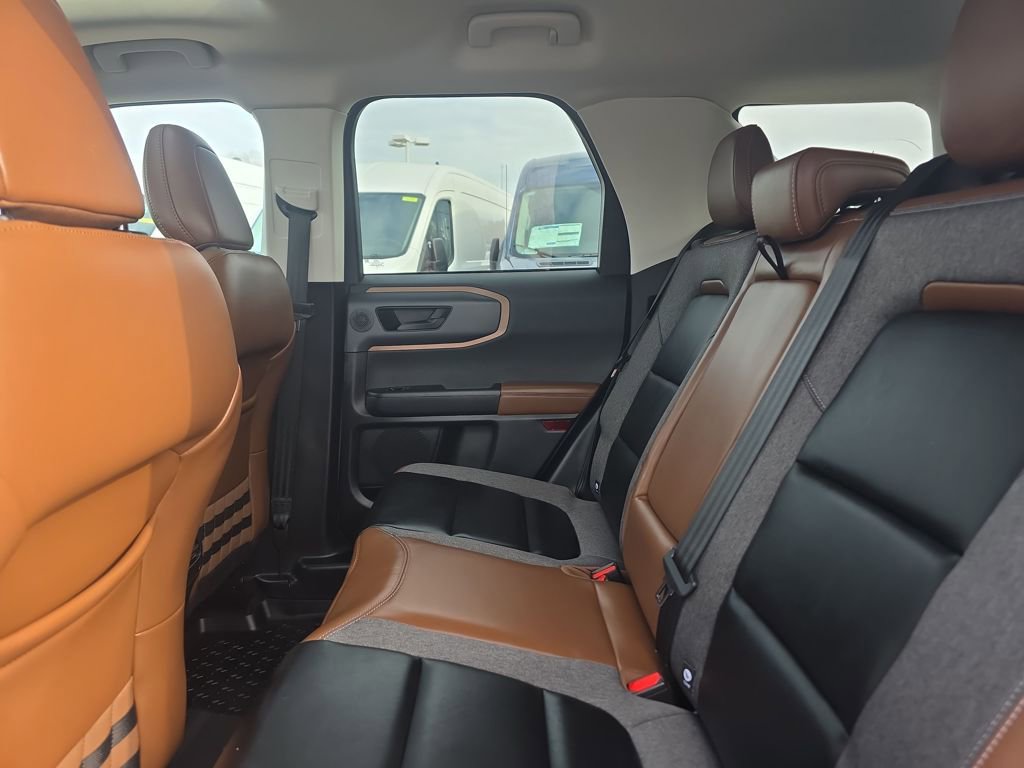 Used 2024 Ford Bronco Sport Outer Banks w/ Tech Package image 39