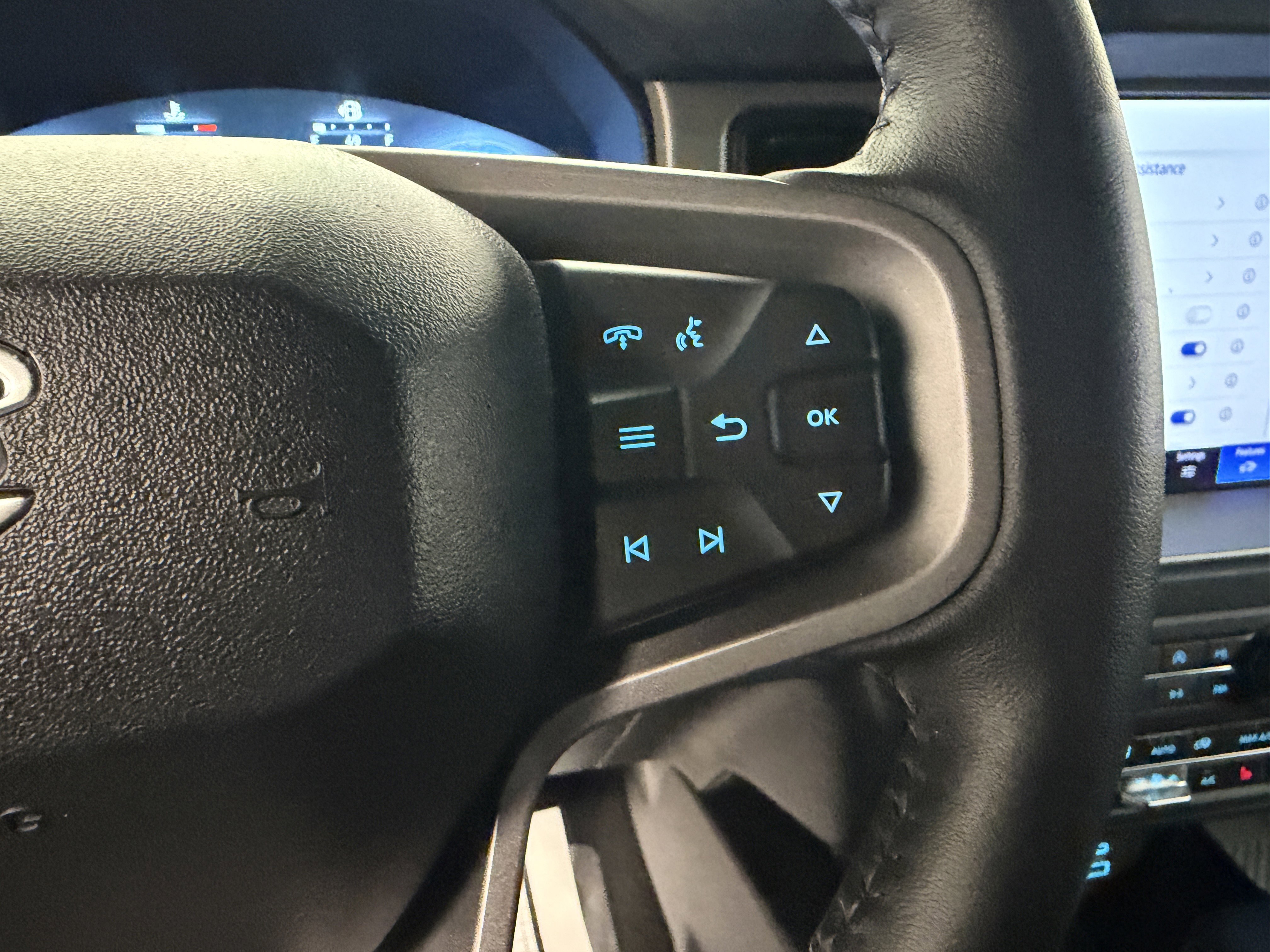 Used 2025 Ford Bronco Outer Banks image 19