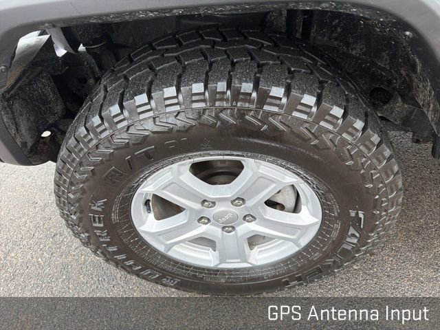 Used 2023 Jeep Wrangler Sport S image 24