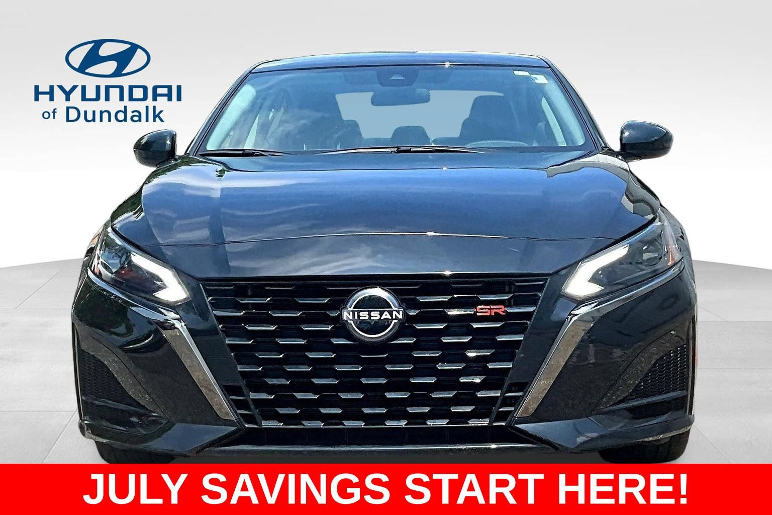 Used 2024 Nissan Altima 2.5 SR FWD image 2