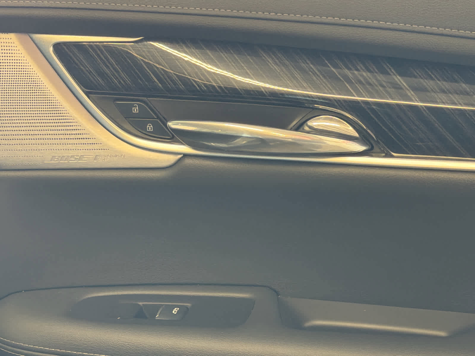Used 2025 Cadillac XT6 Premium Luxury FWD image 32