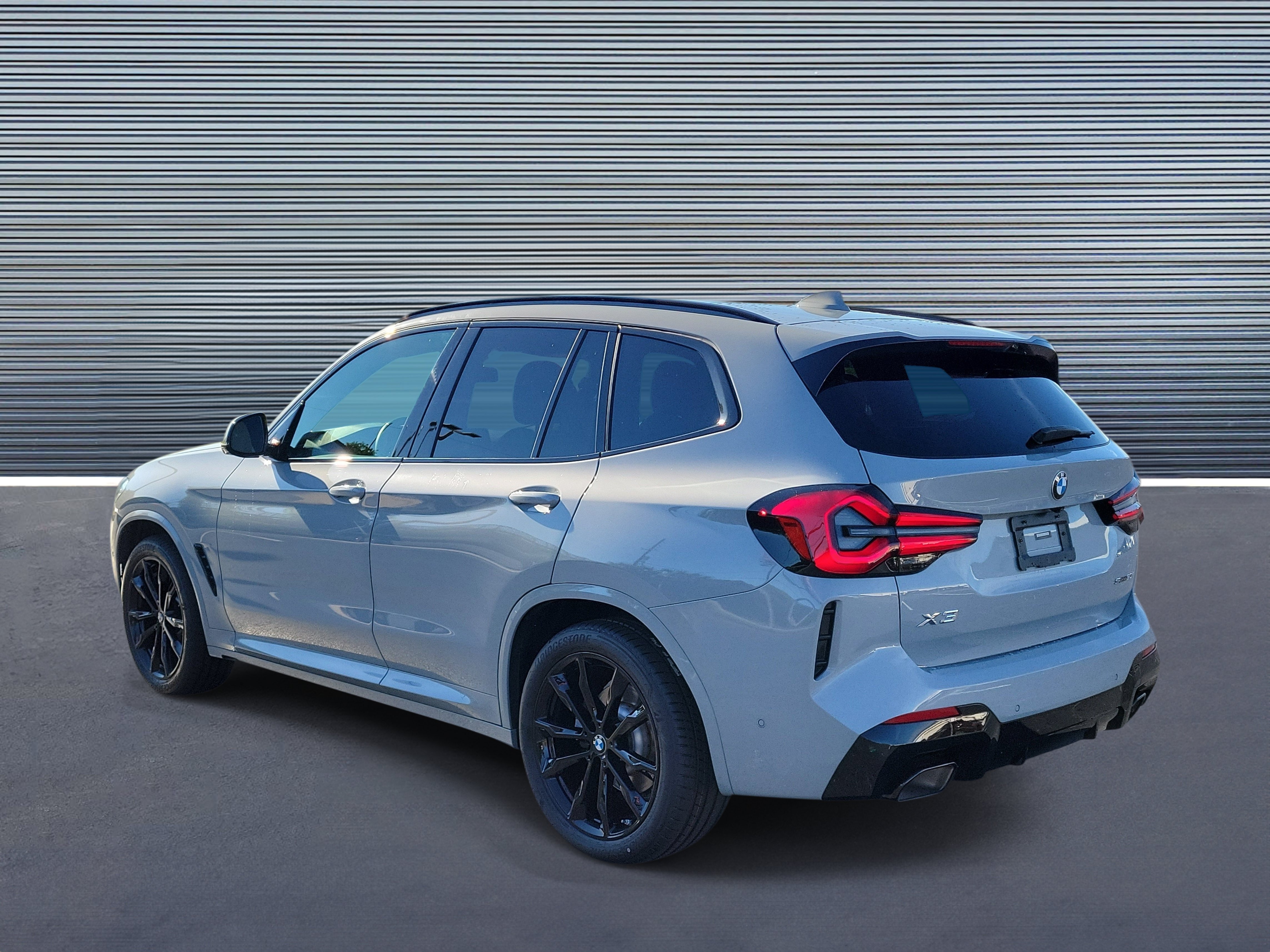 Used 2023 BMW X3 sDrive30i w/ M Sport Package RWD image 4
