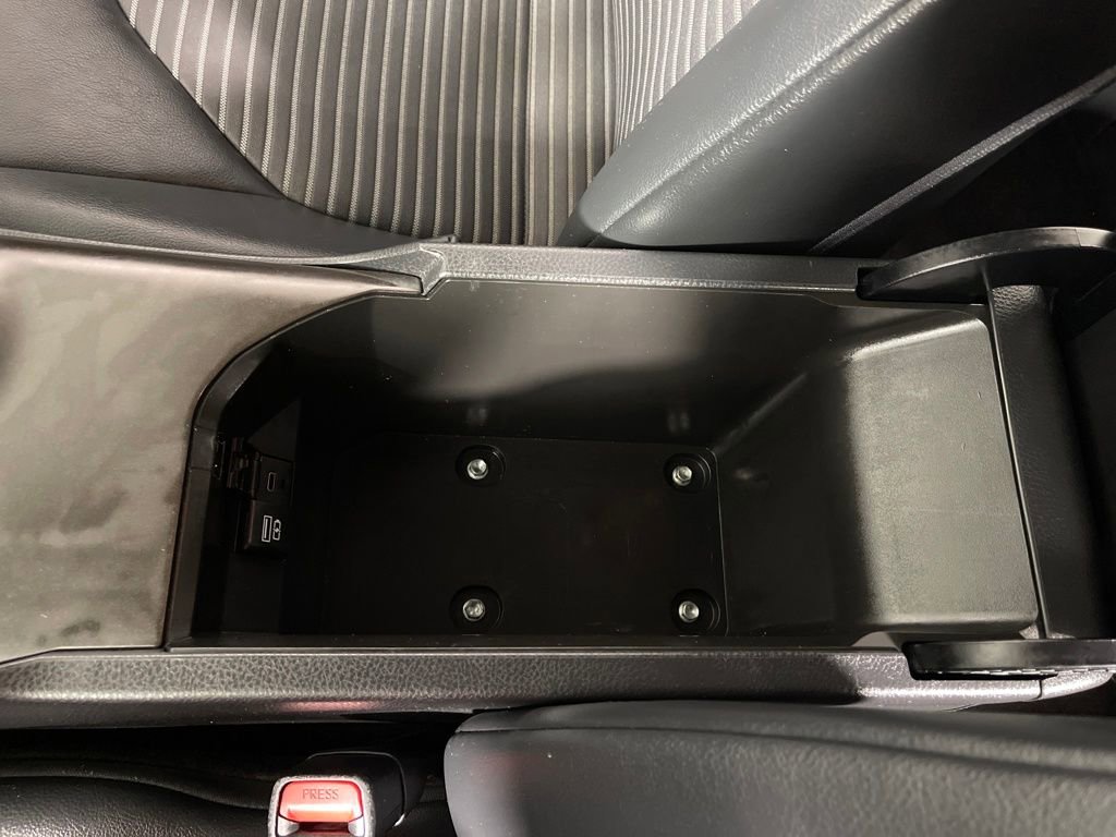 Certified 2022 Toyota Camry SE image 23