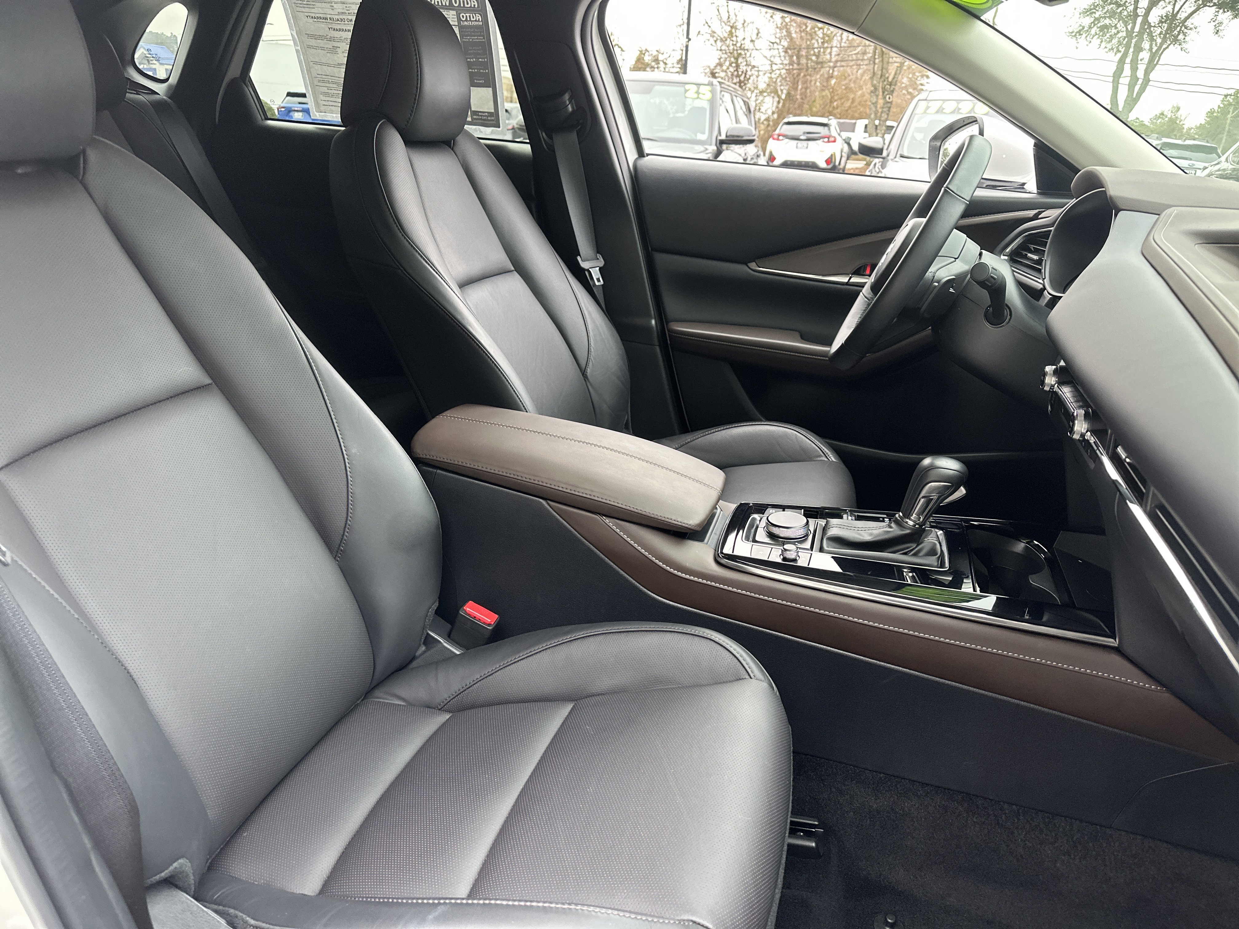 Used 2025 MAZDA CX-30 AWD 2.5 S w/ Premium Package image 5