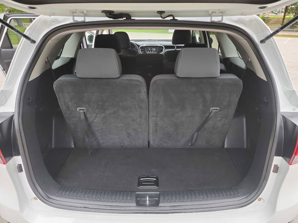 Used 2020 Kia Sorento LX w/ LX I4 Convenience Package FWD image 29