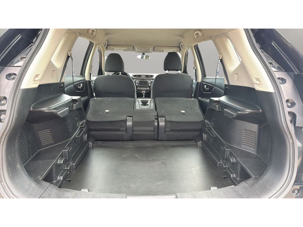 Used 2018 Nissan Rogue S AWD/4WD image 17