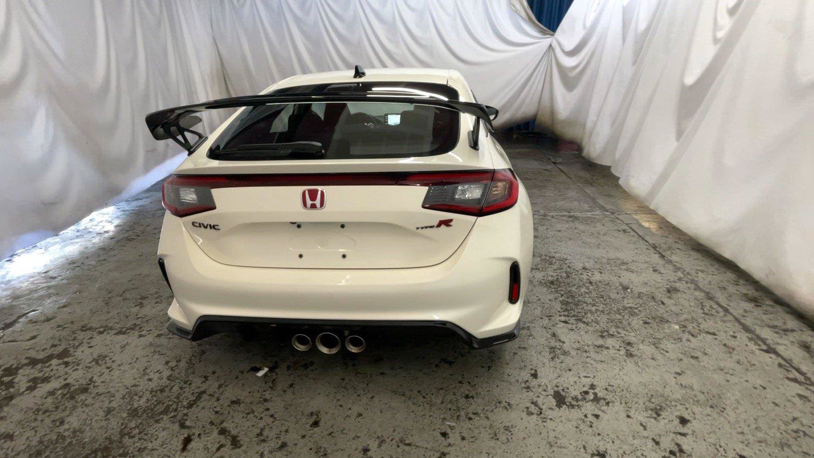 Used 2025 Honda Civic Type R image 8