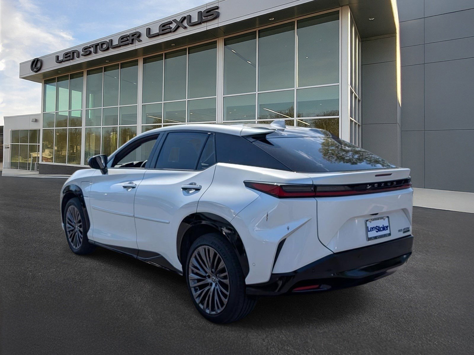 Used 2023 Lexus RZ 450e Premium w/ Accessory Package (2T) AWD/4WD image 5