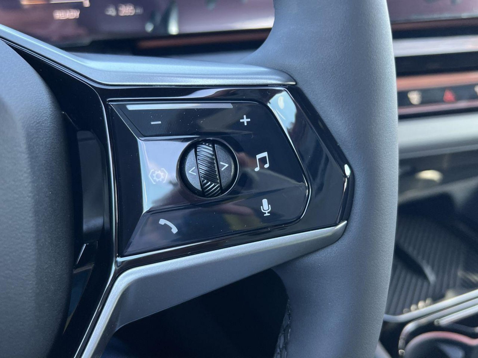 New 2025 BMW i5 xDrive40 w/ M Sport Package image 30