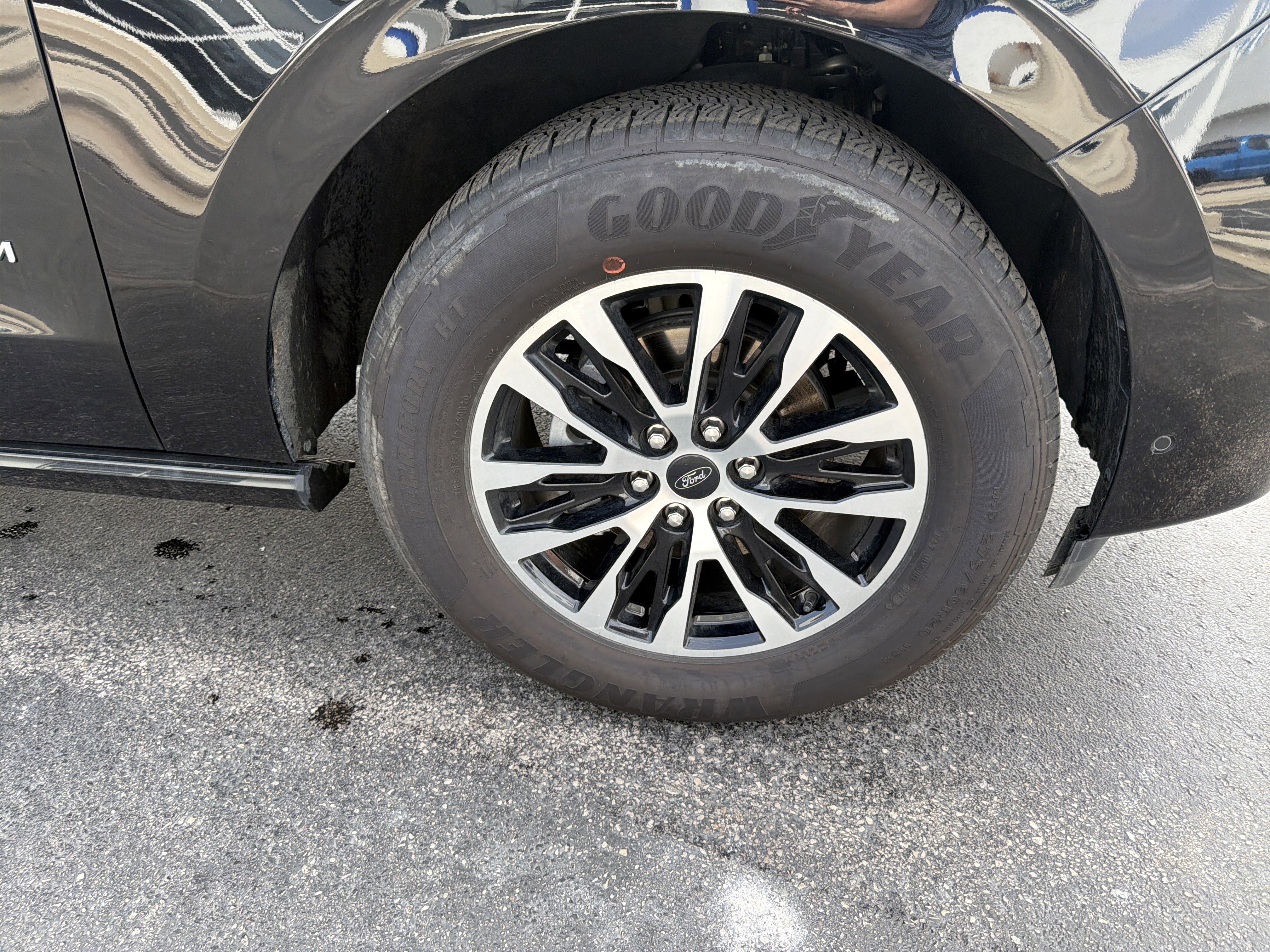 Used 2025 Ford Expedition Max Platinum image 11