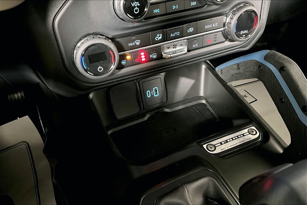 Used 2023 Ford Bronco Wildtrak image 34