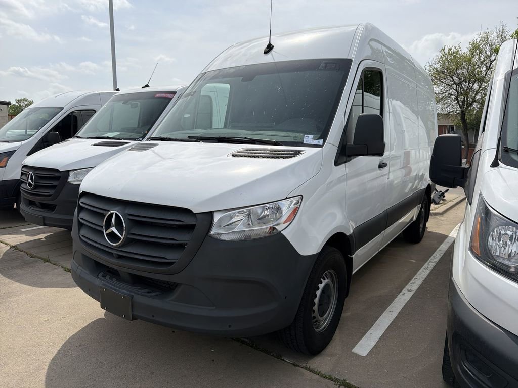Used 2023 Mercedes-Benz Sprinter 144 Cargo image 1