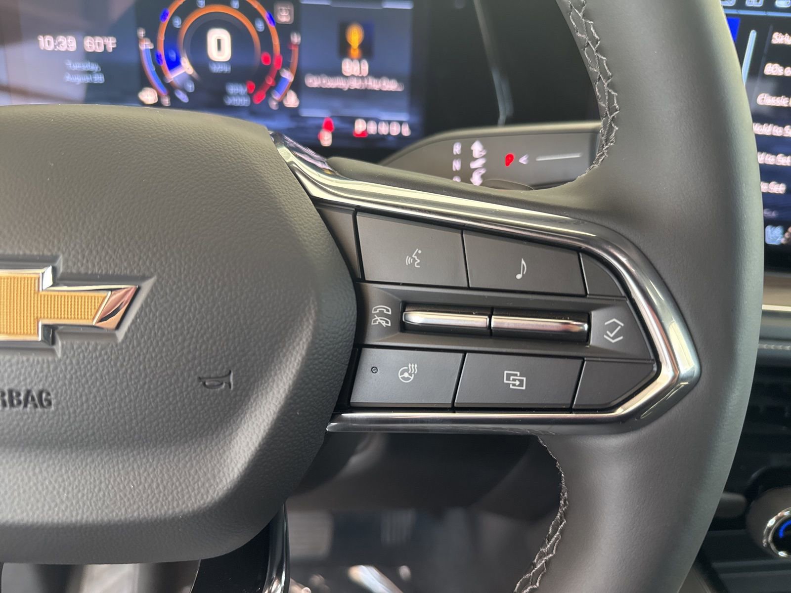 New 2025 Chevrolet Suburban Premier image 29