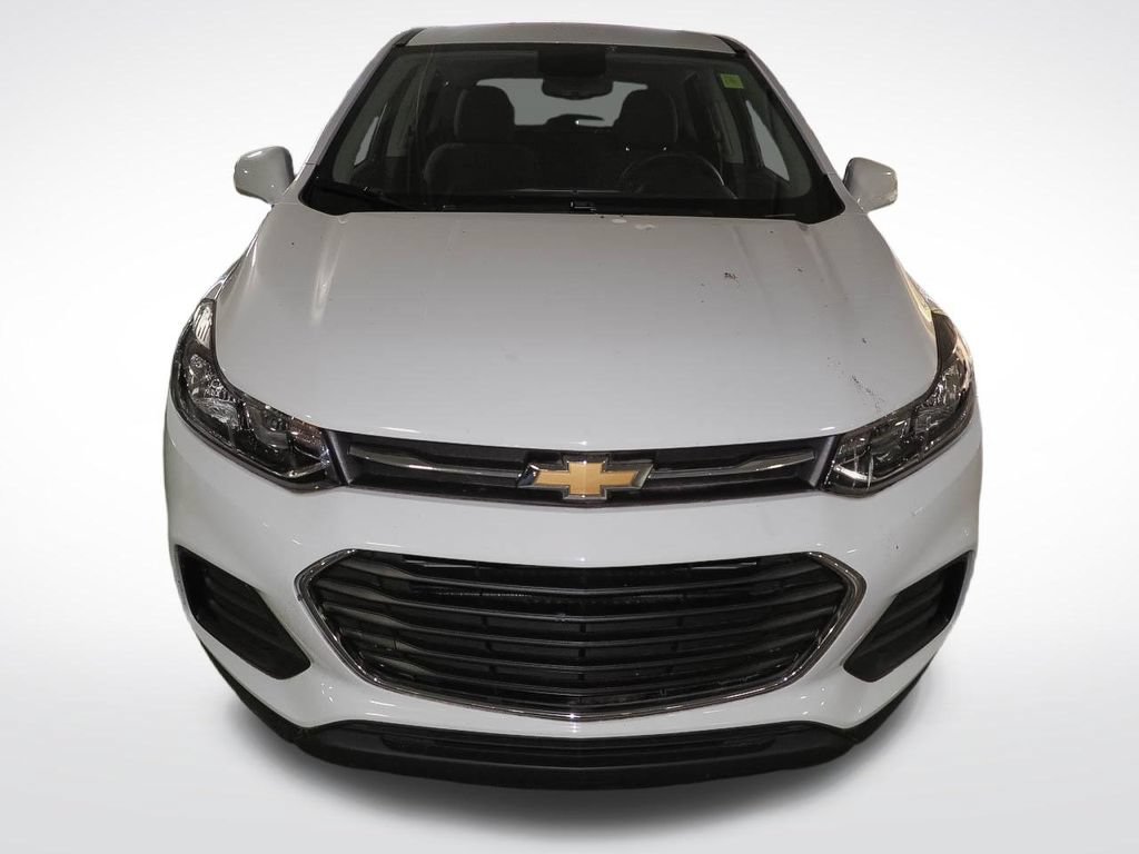 Certified 2019 Chevrolet Trax LS w/ Tint and Cruise Package AWD/4WD image 3