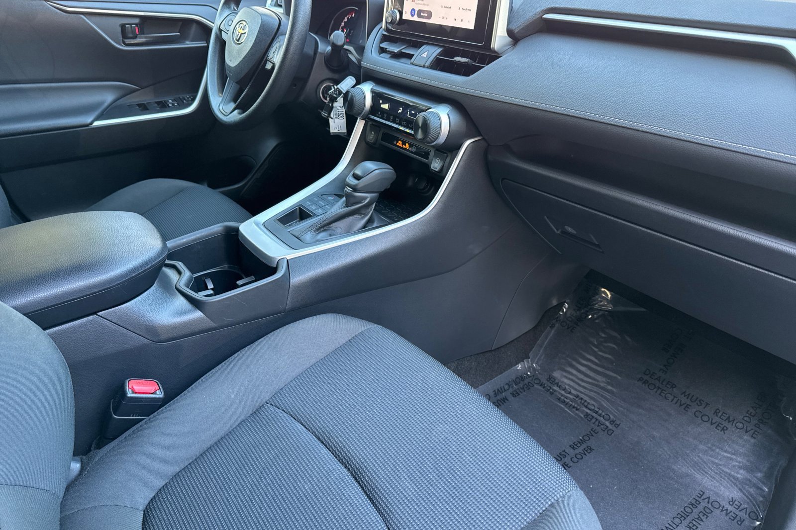 Used 2024 Toyota RAV4 LE image 18