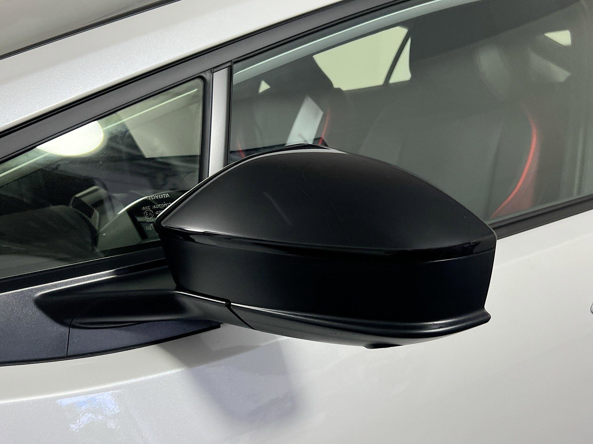 New 2026 Toyota Prius Plug-In Hybrid image 12