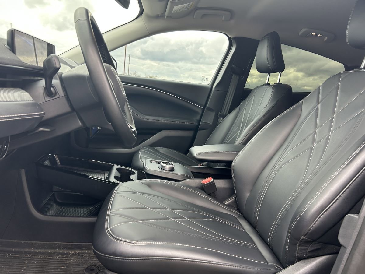 Used 2023 Ford Mustang Mach-E Select image 8