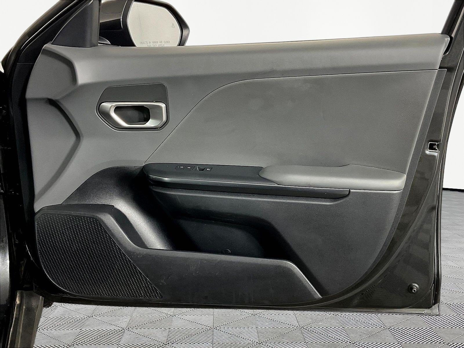 Used 2025 Kia K4 FWD image 26