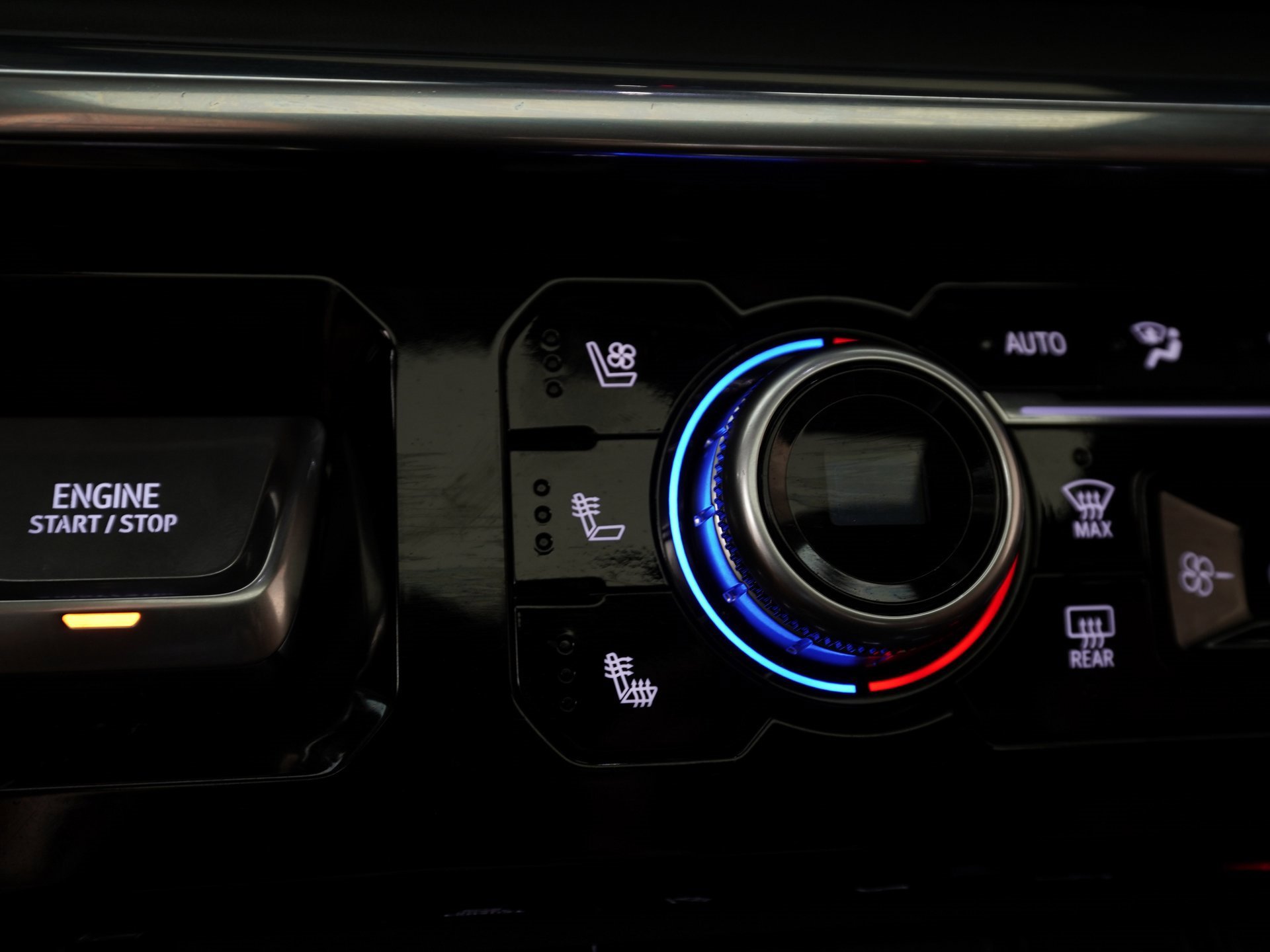 Used 2025 GMC Sierra 3500 Denali Ultimate image 22