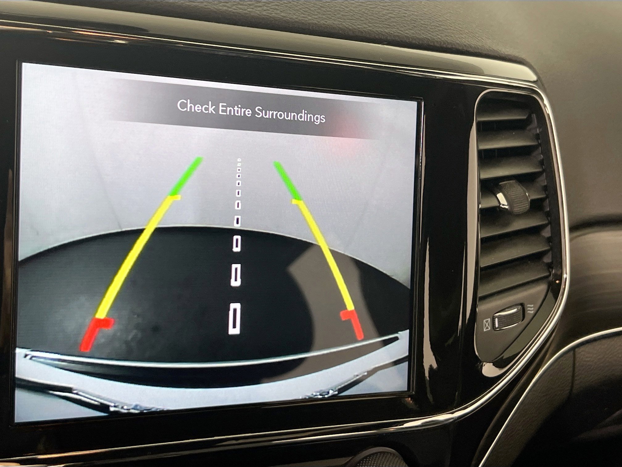 Used 2021 Jeep Grand Cherokee Limited image 13