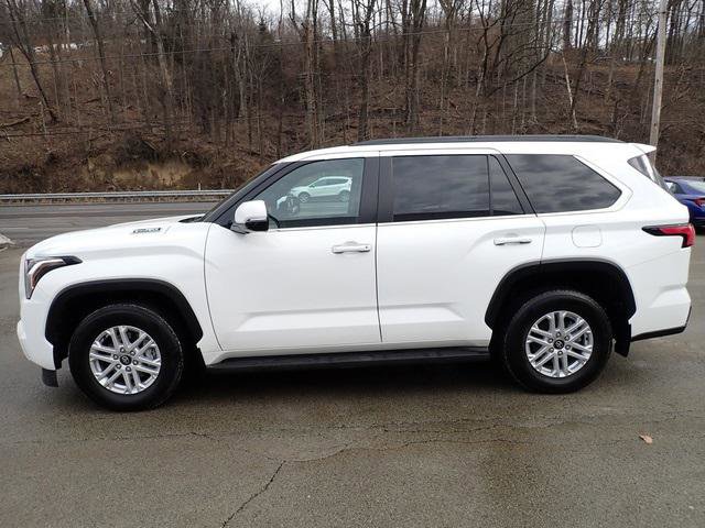 Certified 2025 Toyota Sequoia SR5 image 9