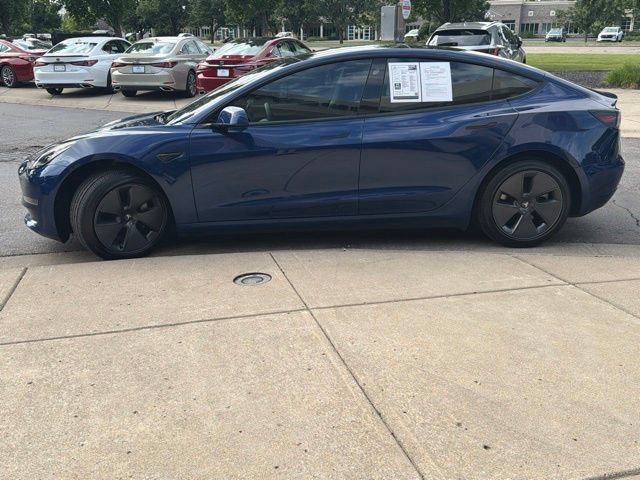 Used 2022 Tesla Model 3 Long Range AWD/4WD image 4