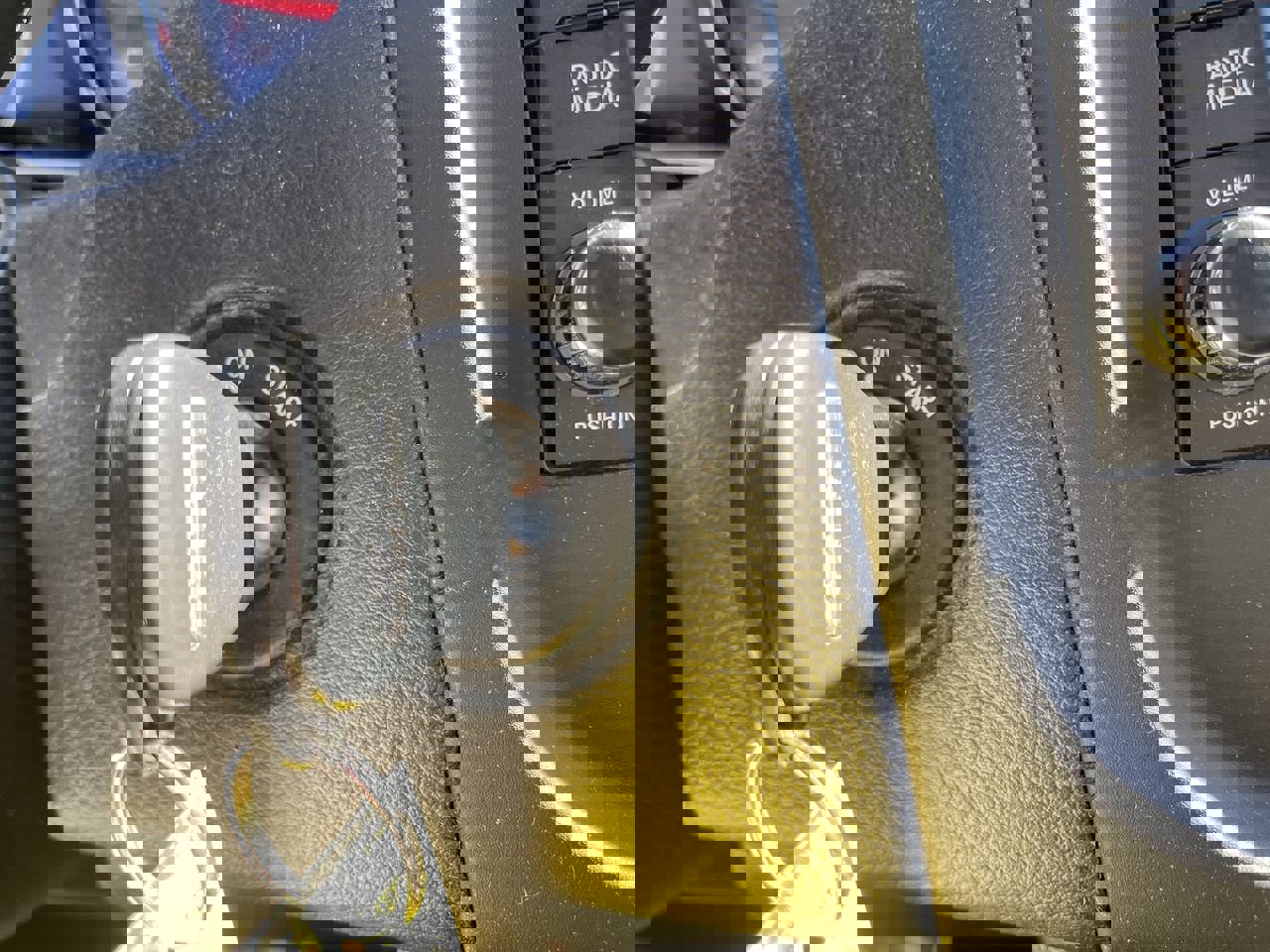 Used 2013 Dodge Avenger SXT w/ Sun/Sound Group image 16