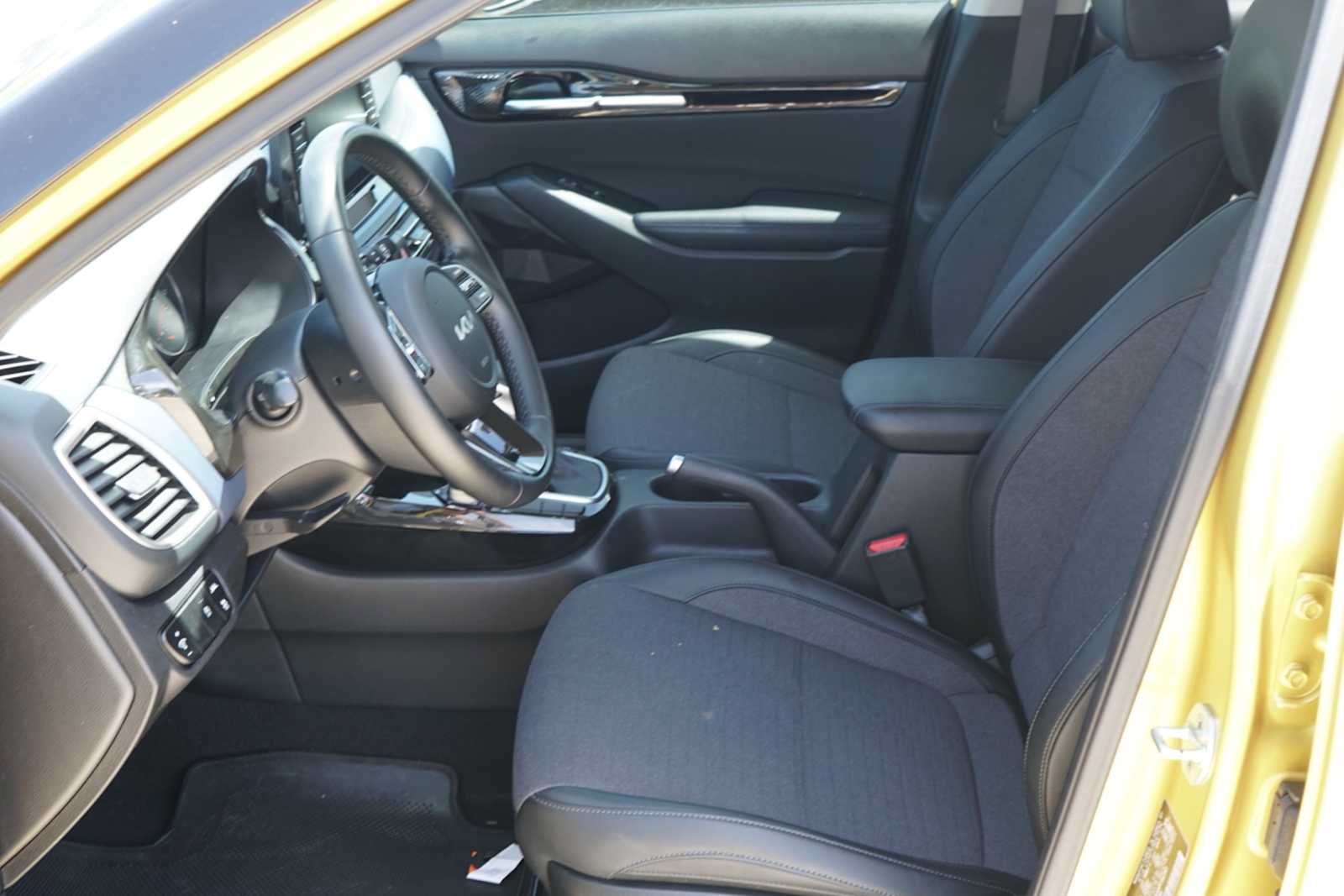 Certified 2023 Kia Seltos S FWD image 9