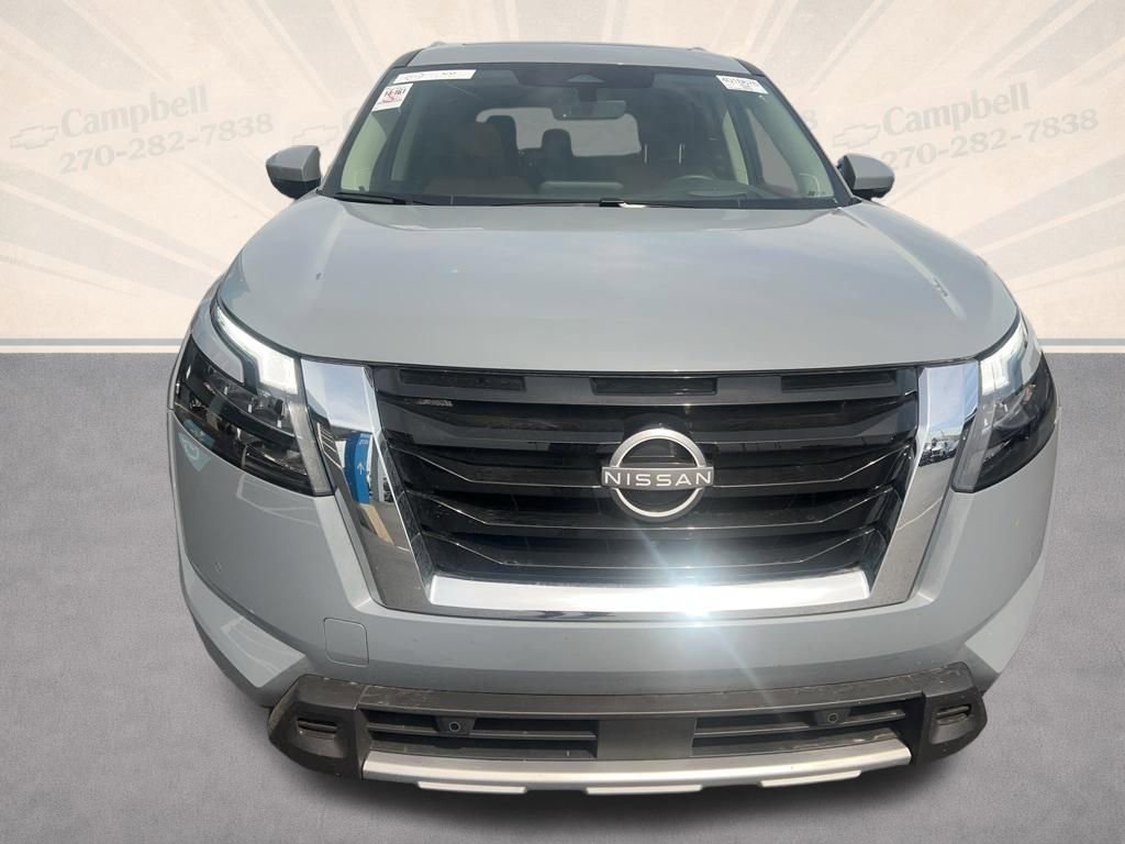 Used 2025 Nissan Pathfinder Platinum image 42