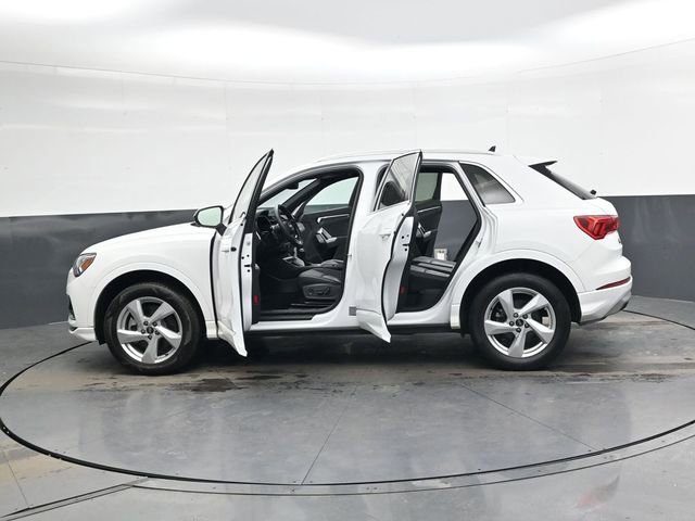 Used 2022 Audi Q3 2.0T Premium Plus image 39