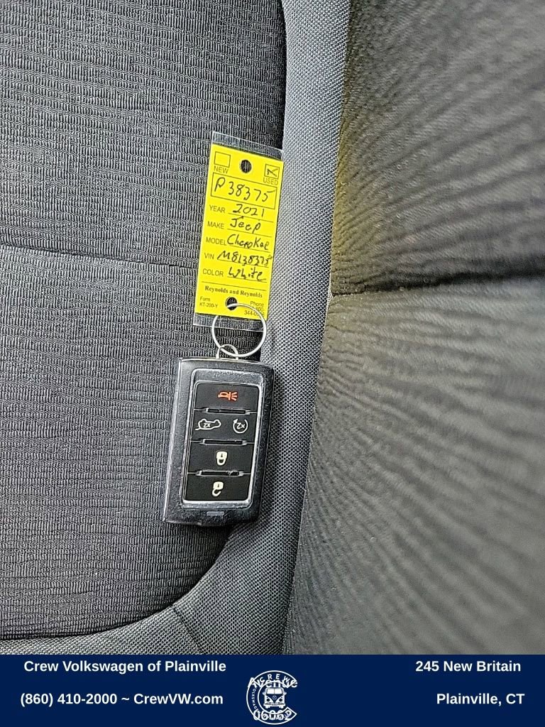 Used 2021 Jeep Grand Cherokee L Laredo w/ Luxury Tech Group I image 41