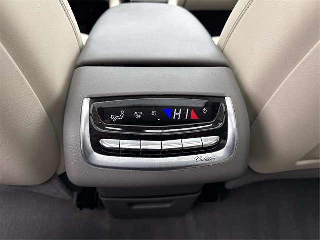 Used 2021 Cadillac XT6 Premium Luxury image 12