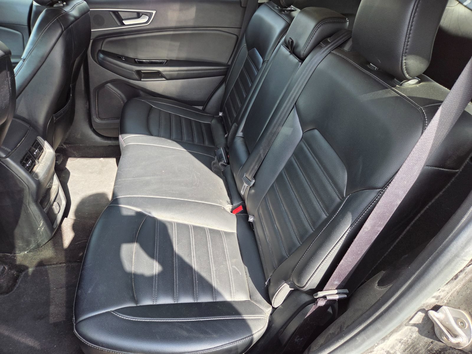 Used 2020 Ford Edge SEL AWD/4WD image 10