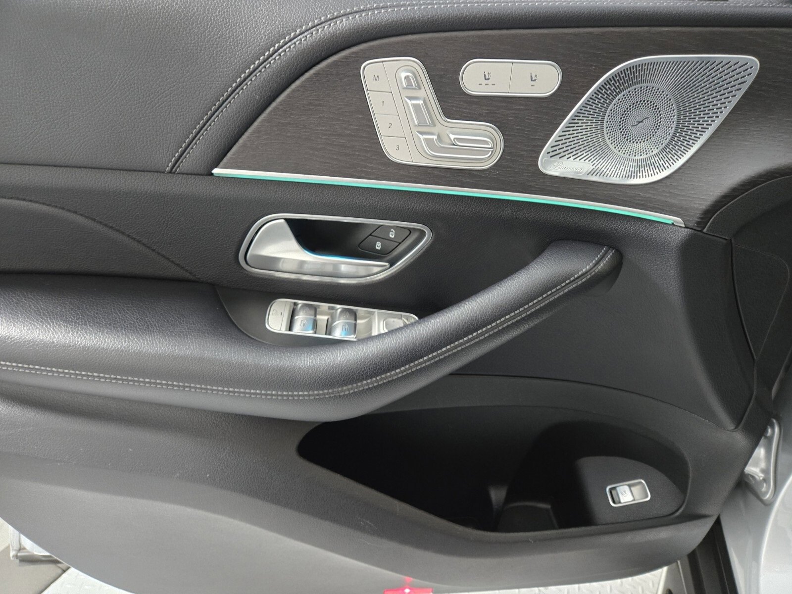 Used 2020 Mercedes-Benz GLE 350 4MATIC image 24