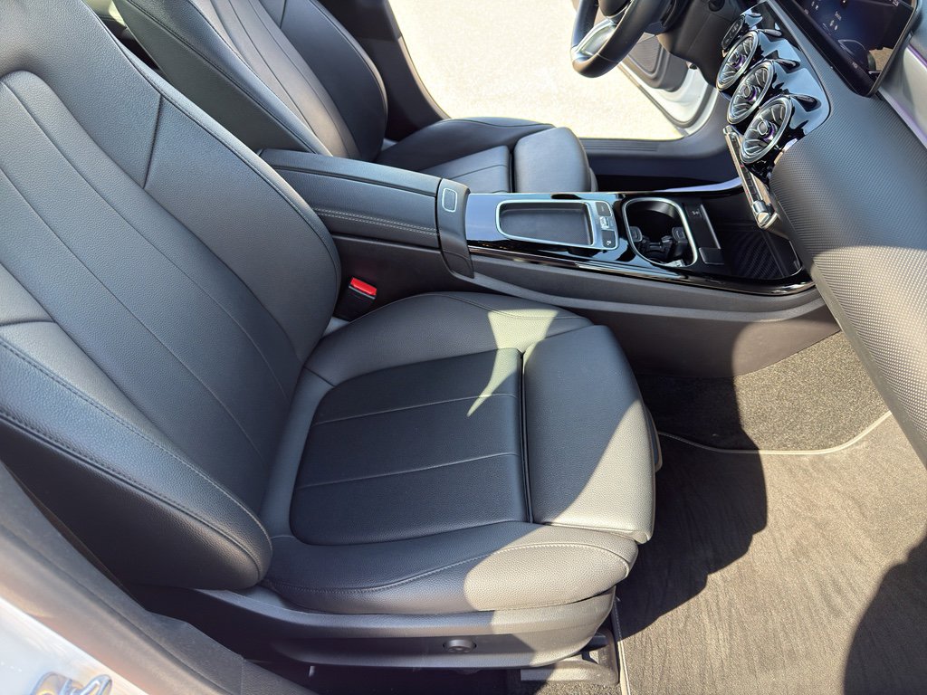 Used 2025 Mercedes-Benz CLA 250 4MATIC image 29
