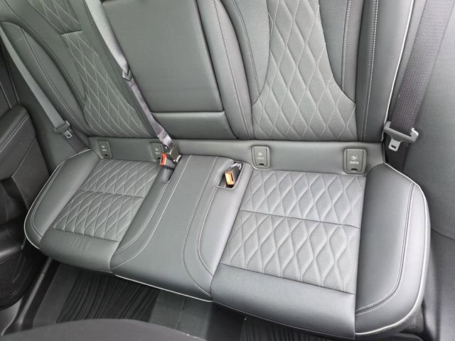 Used 2023 Buick Envision Avenir image 30