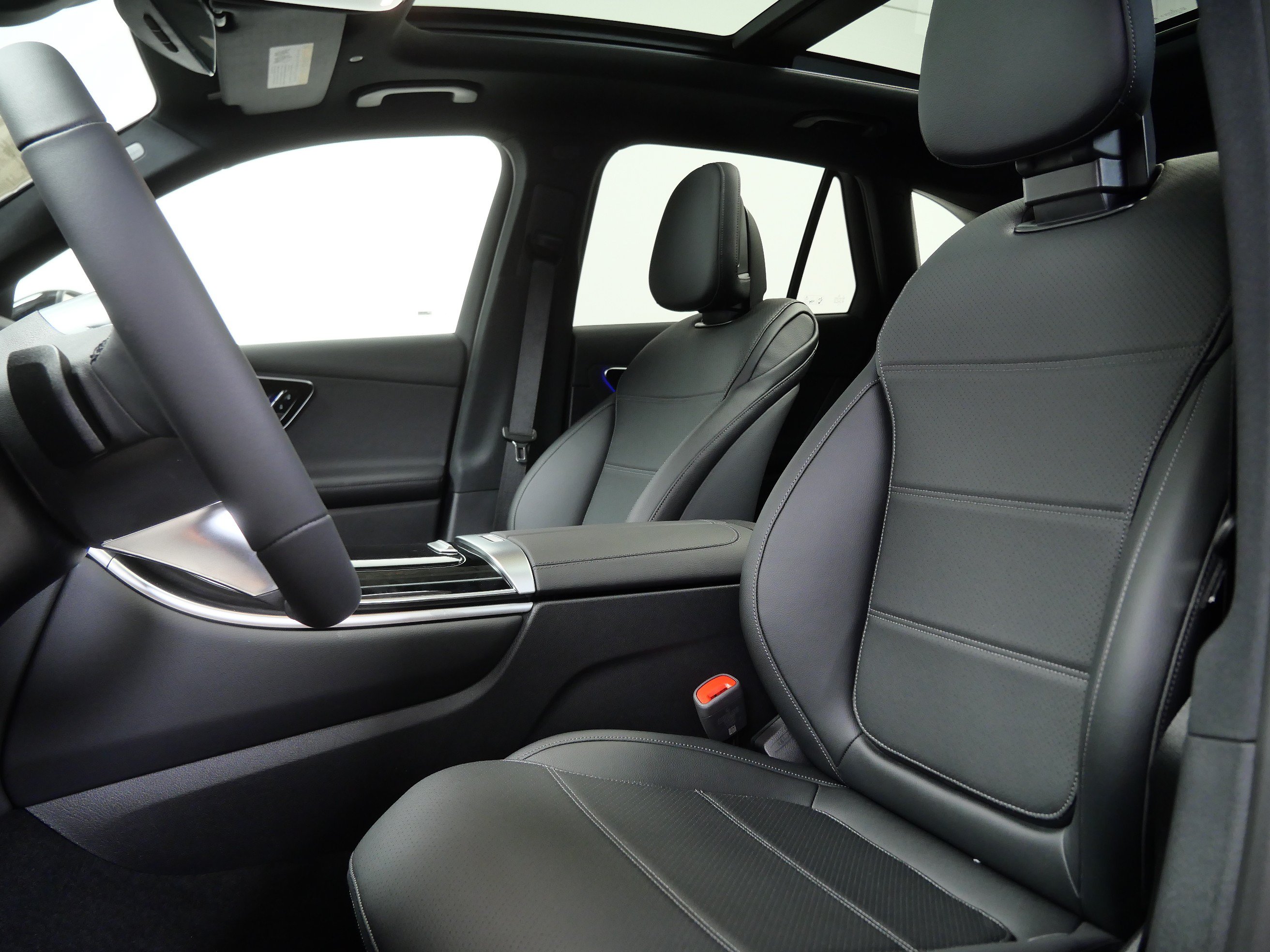 New 2026 Mercedes-Benz GLC 300 4MATIC image 9
