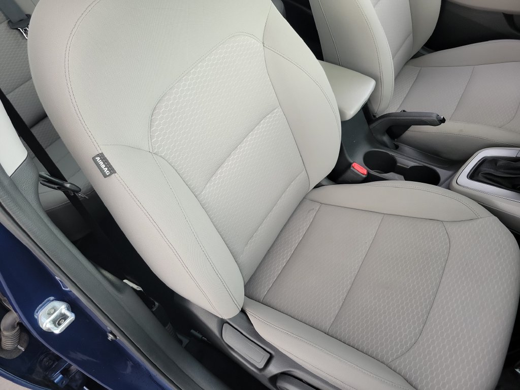 Used 2020 Hyundai Elantra SE FWD image 20