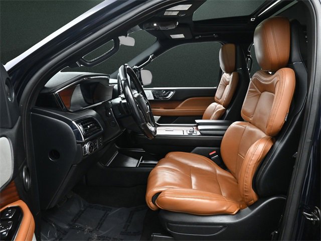 Used 2021 Lincoln Navigator Reserve w/ Luxury Package image 11