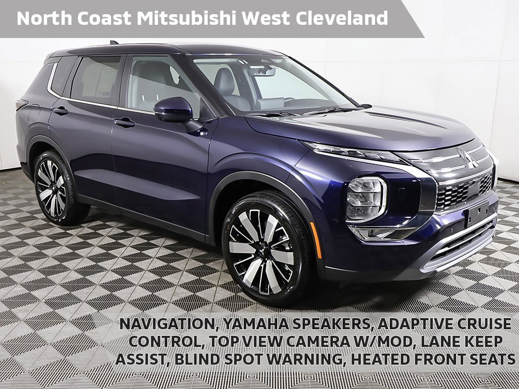 Used 2025 Mitsubishi Outlander SE