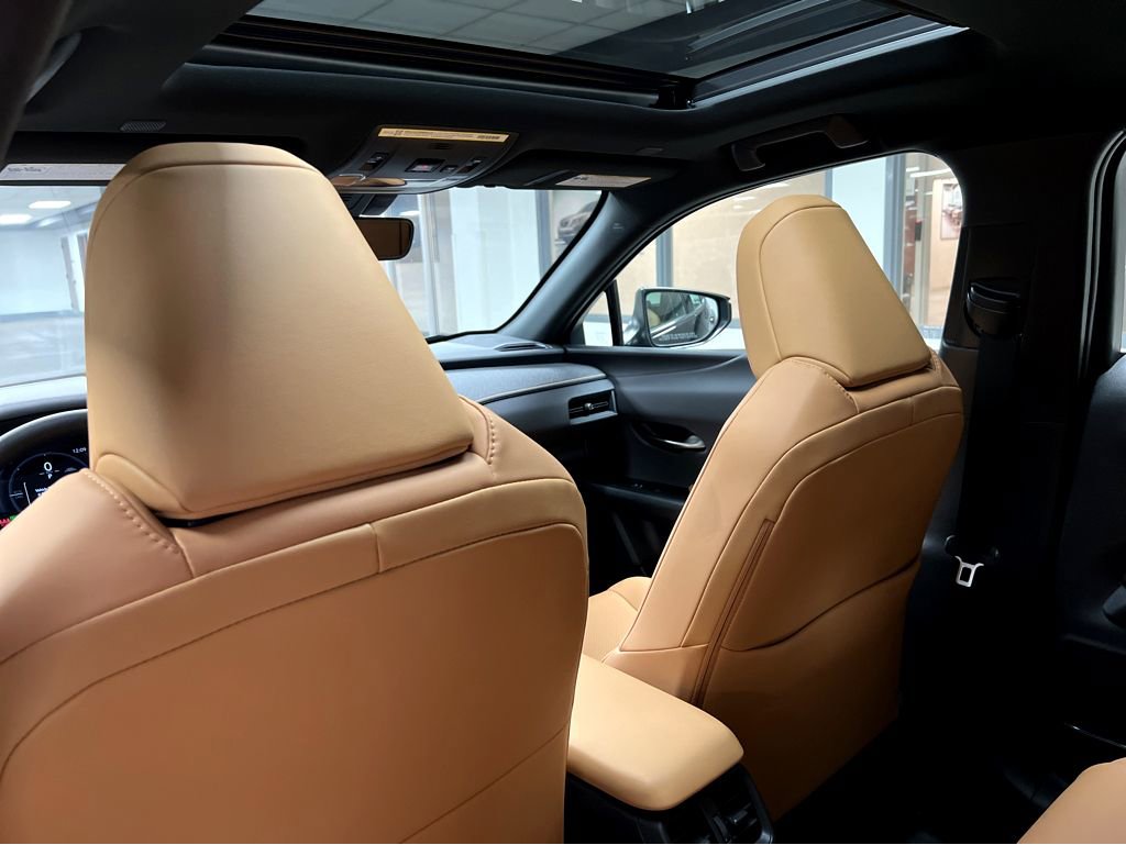 New 2026 Lexus UX 300h AWD image 19