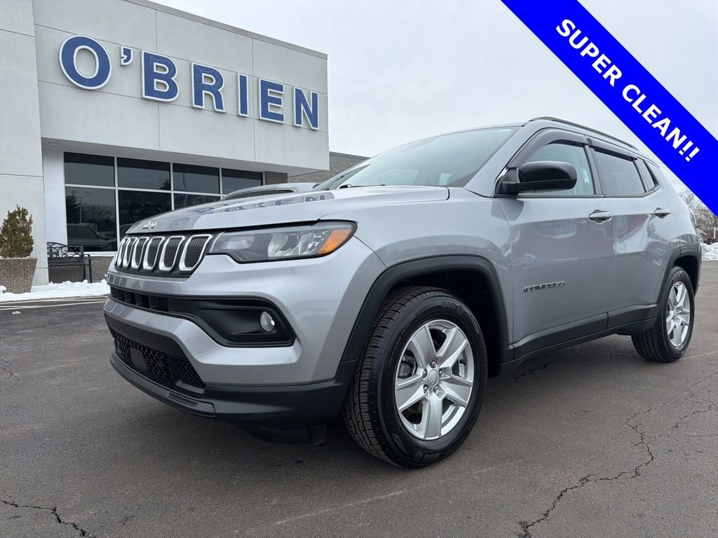 Used 2022 Jeep Compass Latitude image 1
